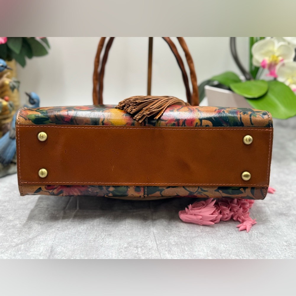 Patricia Nash Rienzo Satchel Shoulder in the "Summer Drawing" floral - Picture 8 of 11